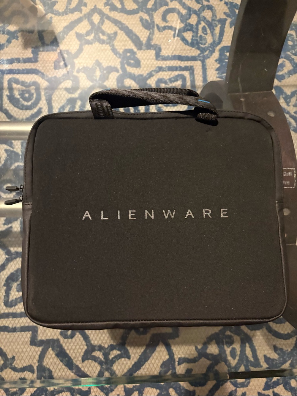 Alienware Vindicator 2.0 Neoprene Gaming Laptop Sleeve Case - Picture 2 of 5